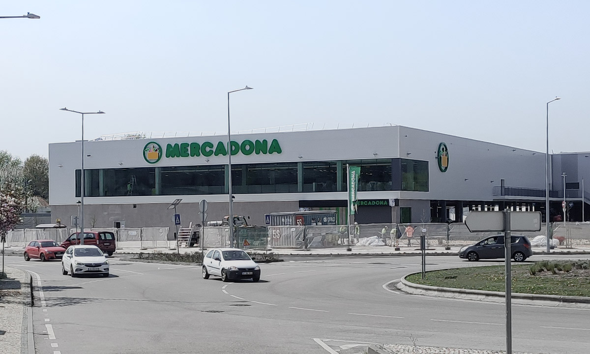Execução de forras corta-fogo em projeto Mercadona Viseu